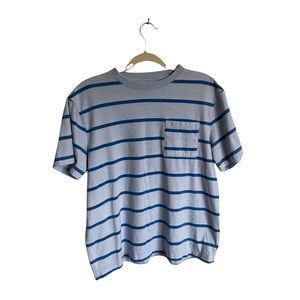 American eagle men’s blue striped pocket t shirt size large